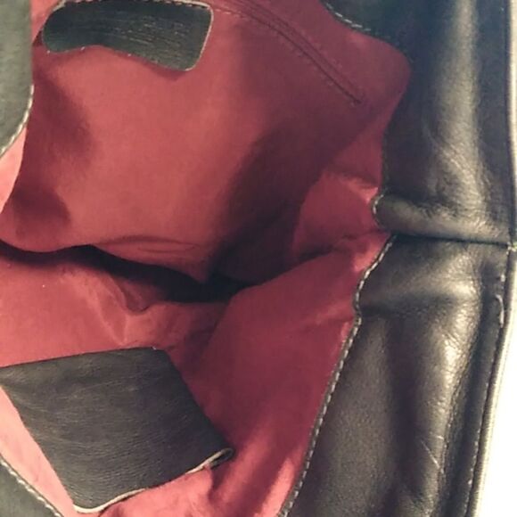 Maurizio Taiuti Foldover Leather Silver tone Metal Handles Crossbody Strap - Picture 4 of 13